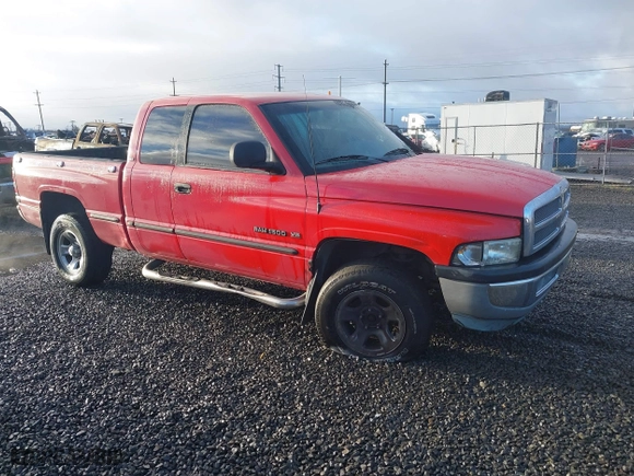 1998 Dodge Ram 1500 with VIN 3B7HF13Z2WG157096, listed as a IAAI auction lot 41200751 with 157,125 mi miles. Bid and sale history available at carsss.com. Image 1.