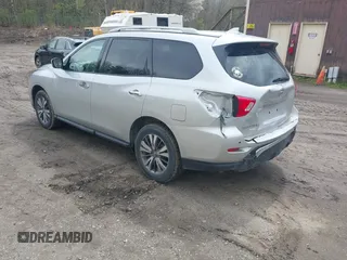 2019 Nissan Pathfinder S with VIN 5N1DR2MMXKC639984, listed as a IAAI auction lot 42173450 with 110,777 mi miles and . Bid and sale history available at DreamBid. Image 3.