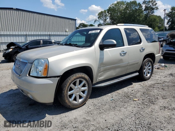 2013 GMC Yukon Denali with VIN 1GKS2EEF2DR276957, listed as a Copart auction lot 66677844 with 159,597 mi miles and Salvage Title. Bid and sale history available at carsss.com. Image 1.