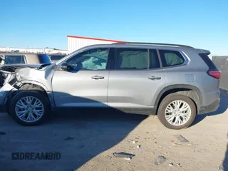 2024 GMC Acadia FWD Elevation z VIN 1GKENKKS7RJ175763, wystawiony jako IAAI lot #41253936 z przebiegiem 9 147 mil mil oraz . Historia ofert i sprzedaży dostępna na DreamBid. Obrazek 15.