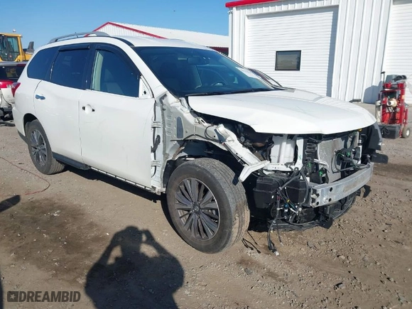 2018 Nissan Pathfinder SV with VIN 5N1DR2MM6JC613767, listed as a IAAI auction lot 41531686 with 46,124 mi miles. Bid and sale history available at carsss.com. Image 1.