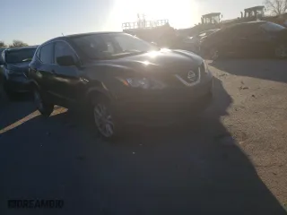 2017 Nissan Rogue Sport SV with VIN JN1BJ1CP0HW013721, listed as a Copart auction lot 75985733 with 108,318 mi miles and Salvage Title. Bid and sale history available at carsss.com. Image 4.
