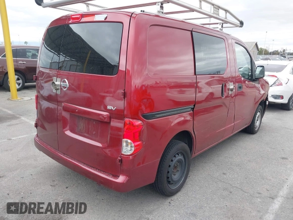2018 Nissan NV200 SV z VIN 3N6CM0KN5JK702879, wystawiony jako IAAI lot #41775730 z przebiegiem 298 326 mil mil oraz . Historia ofert i sprzedaży dostępna na DreamBid. Obrazek 4.