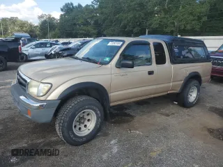 1999 Toyota Tacoma with VIN 4TAWM72N2XZ508066, listed as a Copart auction lot 72283104 with 325,510 mi miles and Clean title. Bid and sale history available at DreamBid. Image 1.
