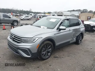2023 Volkswagen Tiguan SE with VIN 3VV3B7AX6PM032195, listed as a IAAI auction lot 41867087 with 29,860 mi miles and . Bid and sale history available at DreamBid. Image 17.