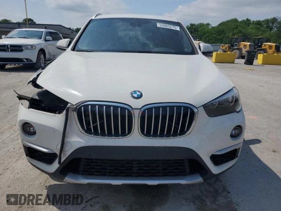 2018 BMW X1 sDrive28i z VIN WBXHU7C30J3H42992, wystawiony jako Copart lot #55065275 z przebiegiem 80 490 mil mil oraz Szkoda całkowita • Salvage title. Historia ofert i sprzedaży dostępna na DreamBid. Obrazek 5.