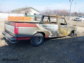 1988 Ford 1/2 Ton Trucks with VIN 1FTDF15N2JNB08408, listed as a IAAI auction lot 41697227 with 1 mi miles. Bid and sale history available at carsss.com. Image 4.