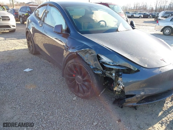 2020 Tesla Model Y Long Range with VIN 5YJYGDEF8LF001471, listed as a IAAI auction lot 41767419 with 1 mi miles. Bid and sale history available at carsss.com. Image 1.