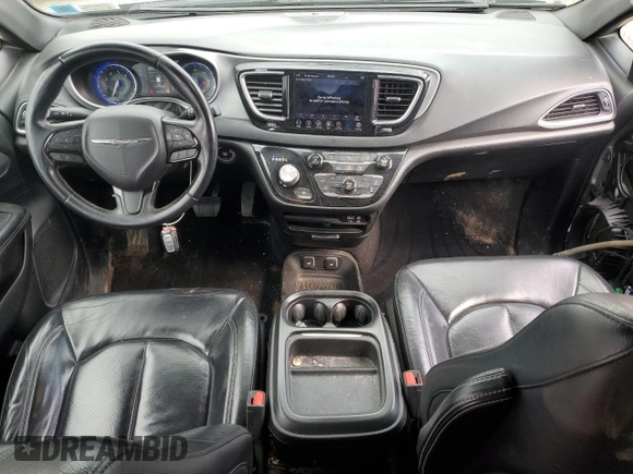 2018 Chrysler Pacifica Touring L with VIN 2C4RC1BGXJR194588, listed as a Copart auction lot 53236885 with 149,968 mi miles and Salvage Title. Bid and sale history available at DreamBid. Image 8.