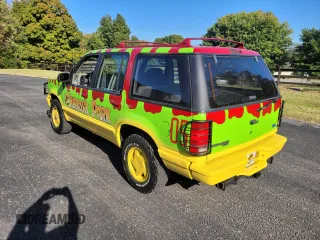 1991 Ford Explorer Eddie Bauer z VIN 1FMDU34XXMUC65601, wystawiony jako Copart lot #76207454 z przebiegiem 99 787 mil mil oraz Czysty tytuł • Clean title. Historia ofert i sprzedaży dostępna na DreamBid. Obrazek 3.