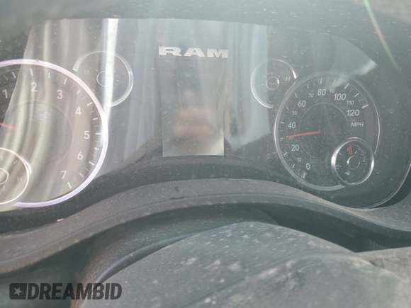 2025 Ram 1500 Big Horn z VIN 1C6SRFFP4SN535836, wystawiony jako Copart lot #63194414 z przebiegiem Nie podano mil oraz Nie do naprawy • Non repairable. Historia ofert i sprzedaży dostępna na DreamBid. Obrazek 9.