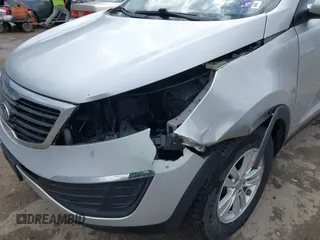 2011 Kia Sportage LX with VIN KNDPB3A21B7059725, listed as a IAAI auction lot 41814298 with 178,023 mi miles and . Bid and sale history available at carsss.com. Image 6.