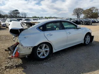 2013 Nissan Altima SL with VIN 1N4AL3AP5DN476073, listed as a Copart auction lot 52778465 with 210,881 mi miles and Salvage title. Bid and sale history available at DreamBid. Image 3.