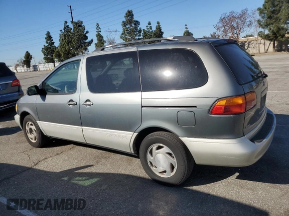 1999 Toyota Sienna LE with VIN 4T3ZF13C6XU162657, listed as a Copart auction lot 48332235 with 280,159 mi miles and Clean Title. Bid and sale history available at carsss.com. Image 2.