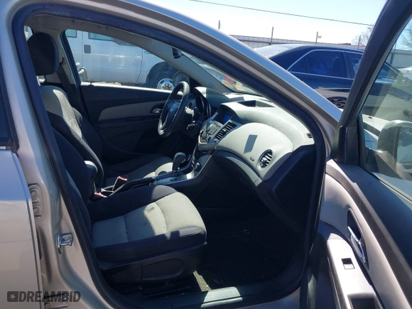 2013 Chevrolet Cruze LS with VIN 1G1PA5SHXD7255286, listed as a IAAI auction lot 41717475 with 115,871 mi miles. Bid and sale history available at carsss.com. Image 5.