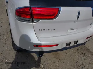 2011 Lincoln MKX with VIN 2LMDJ6JK1BBJ29254, listed as a IAAI auction lot 42086351 with 187,809 mi miles. Bid and sale history available at carsss.com. Image 6.