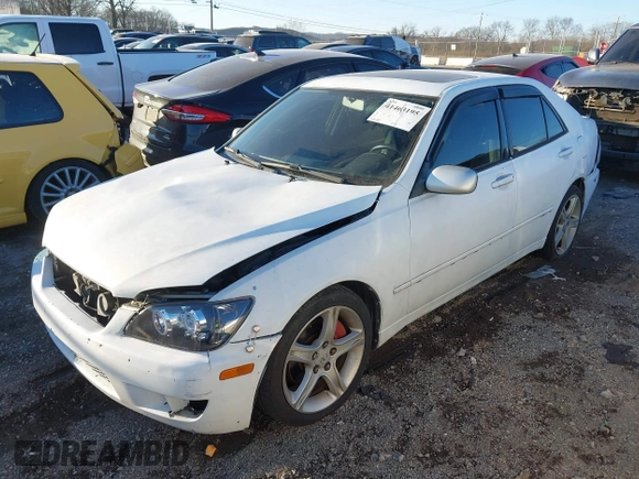 2001 Lexus IS with VIN JTHBD182110011002, listed as a IAAI auction lot 41463195 with 181,812 mi miles. Bid and sale history available at carsss.com. Image 2.