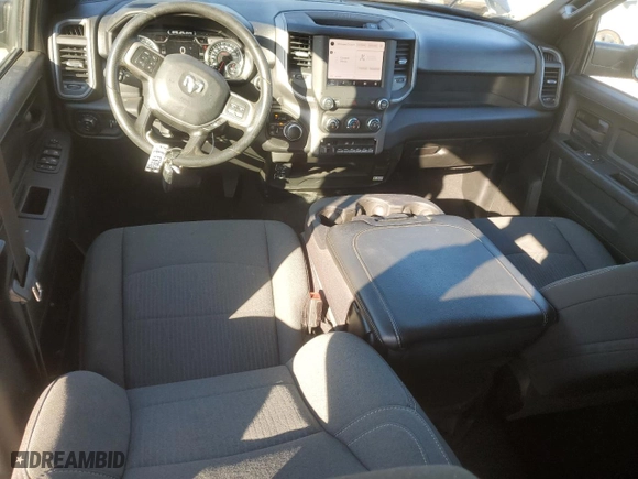 2022 Ram 2500 Tradesman with VIN 3C6UR5HJ9NG423994, listed as a Copart auction lot 82909224 with 7,868 mi miles and Salvage Title. Bid and sale history available at carsss.com. Image 8.