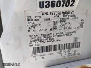 2008 Ford Super Duty F-250 SRW XL with VIN 1FTSW21548EA43414, listed as a IAAI auction lot 41824311 with 137,502 mi miles. Bid and sale history available at carsss.com. Image 9.