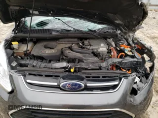 2017 Ford C-Max Energi SE with VIN 1FADP5EU5HL105056, listed as a Copart auction lot 40636914 with 0 mi miles and Salvage Title. Bid and sale history available at carsss.com. Image 13.