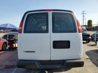2008 Chevrolet Express Cargo Van with VIN 1GCGG25C581167937, listed as a Copart auction lot 52174855 with 186,959 mi miles and Salvage Title. Bid and sale history available at carsss.com. Image 6.