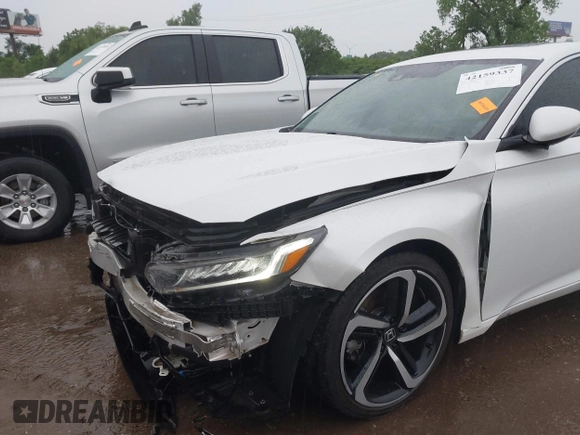 2019 Honda Accord Sport z VIN 1HGCV2F38KA034651, wystawiony jako IAAI lot #42159337 z przebiegiem 112 245 mil mil oraz . Historia ofert i sprzedaży dostępna na DreamBid. Obrazek 6.
