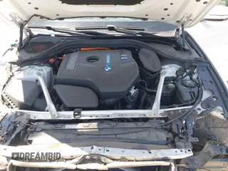 2019 BMW 5 Series 530e with VIN WBAJA9C53KB391999, listed as a IAAI auction lot 42311824 with 79,196 mi miles and . Bid and sale history available at DreamBid. Image 10.