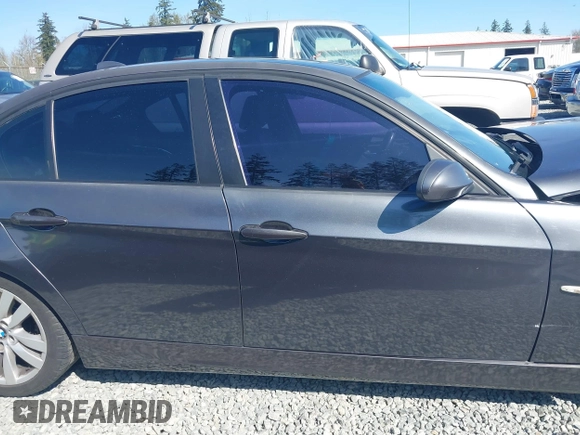 2007 BMW 3 Series 328i z VIN WBAVA33577PV67655, wystawiony jako IAAI lot #42036424 z przebiegiem 217 957 mil mil oraz . Historia ofert i sprzedaży dostępna na DreamBid. Obrazek 14.