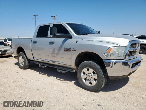 2018 Ram 2500 Tradesman z VIN 3C6UR5CL7JG148368, wystawiony jako Copart lot #57232865 z przebiegiem 225 023 mil mil oraz Czysty tytuł • Clean title. Historia ofert i sprzedaży dostępna na DreamBid. Obrazek 4.