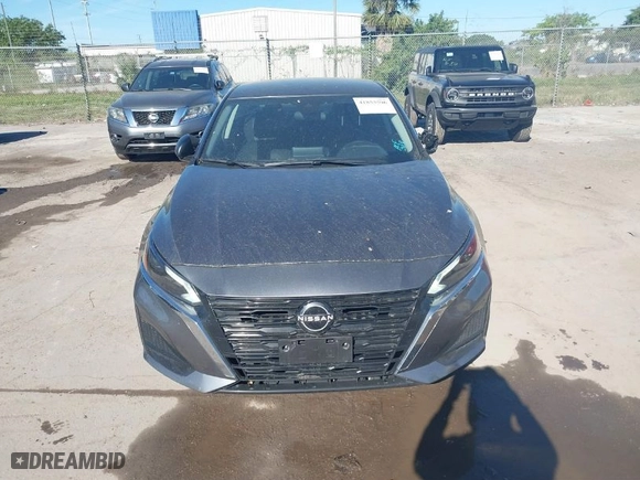 2024 Nissan Altima 2.5 SV with VIN 1N4BL4DV4RN382469, listed as a IAAI auction lot 41853596 with 30,690 mi miles. Bid and sale history available at carsss.com. Image 12.