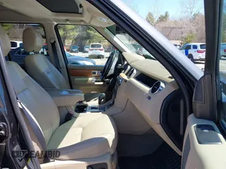 2010 Land Rover LR4 Lux with VIN SALAK2D42AA543913, listed as a IAAI auction lot 42039979 with 108,789 mi miles and . Bid and sale history available at DreamBid. Image 5.