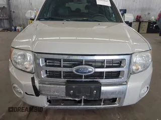 2008 Ford Escape Limited with VIN 1FMCU94198KC81333, listed as a IAAI auction lot 41824685 with 179,980 mi miles. Bid and sale history available at carsss.com. Image 6.