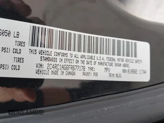 2015 Chrysler Town & Country LX with VIN 2C4RC1AG6FR677178, listed as a IAAI auction lot 41532707 with 135,286 mi miles and . Bid and sale history available at carsss.com. Image 9.