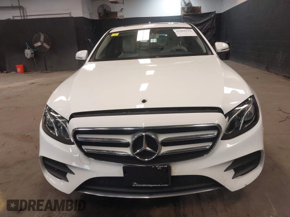 2019 Mercedes-Benz E 300 z VIN WDDZF4KB0KA595852, wystawiony jako IAAI lot #42060124 z przebiegiem 106 084 mil mil oraz . Historia ofert i sprzedaży dostępna na DreamBid. Obrazek 12.