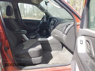2006 Mazda Tribute i with VIN 4F2YZ92Z26KM12006, listed as a IAAI auction lot 41929151 with 181,616 mi miles and . Bid and sale history available at carsss.com. Image 5.