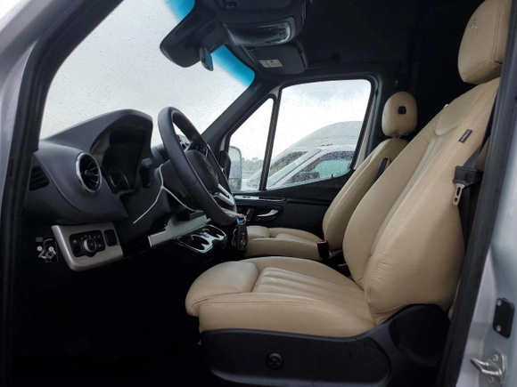 2024 Mercedes-Benz Sprinter with VIN W1X4EBVY0NP494288, listed as a Copart auction lot 74708304 with Not Provided miles and Salvage Title. Bid and sale history available at DreamBid. Image 7.