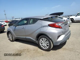 2020 Toyota C-HR LE z VIN JTNKHMBX2L1080432, wystawiony jako Copart lot #53739265 z przebiegiem 110 323 mil mil oraz Szkoda całkowita • Salvage title. Historia ofert i sprzedaży dostępna na DreamBid. Obrazek 2.