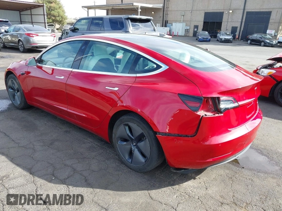 2020 Tesla Model 3 Long Range z VIN 5YJ3E1EB1LF668197, wystawiony jako IAAI lot #40551873 z przebiegiem 94 233 mil mil oraz . Historia ofert i sprzedaży dostępna na DreamBid. Obrazek 3.