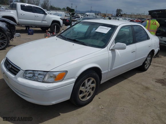 2000 Toyota Camry CE with VIN JT2BG22K3Y0406082, listed as a IAAI auction lot 42053116 with 171,219 mi miles. Bid and sale history available at carsss.com. Image 2.