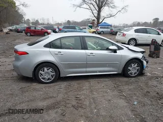 2022 Toyota Corolla LE with VIN JTDEPMAE9N3008929, listed as a IAAI auction lot 41238208 with 45,601 mi miles. Bid and sale history available at carsss.com. Image 13.
