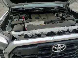 2023 Toyota Tundra Limited z VIN 5TFJA5EC9PX017964, wystawiony jako Copart lot #52011965 z przebiegiem 30 557 mil mil oraz Szkoda całkowita • Salvage title. Historia ofert i sprzedaży dostępna na DreamBid. Obrazek 13.