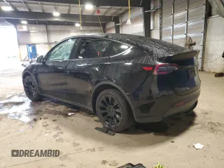 2024 Tesla Model Y с VIN 7SAYGDED0RF084081, выставлен на аукционе Copart как лот 55992195 с пробегом 43 871 миль миль и Списание • Salvage title. История ставок и продаж доступна на DreamBid. Изображение 2.