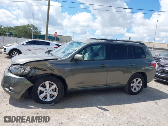 2008 Toyota Highlander with VIN JTEES41AX82060958, listed as a IAAI auction lot 42266787 with 210,652 mi miles and . Bid and sale history available at DreamBid. Image 14.