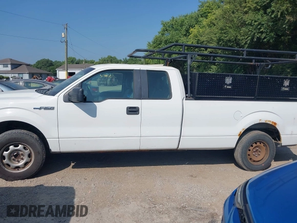 2013 Ford F-150 XL z VIN 1FTFX1CF4DKF08588, wystawiony jako IAAI lot #42830584 z przebiegiem 341 141 mil mil oraz . Historia ofert i sprzedaży dostępna na DreamBid. Obrazek 14.