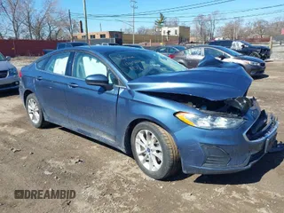 2019 Ford Fusion SE with VIN 3FA6P0H75KR238698, listed as a IAAI auction lot 41817222 with 1 mi miles. Bid and sale history available at carsss.com. Image 1.