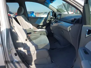 2010 Honda Odyssey LX с VIN 5FNRL3H28AB017461, выставлен на аукционе IAAI как лот 42529742 с пробегом 194 363 миль миль и . История ставок и продаж доступна на DreamBid. Изображение 5.