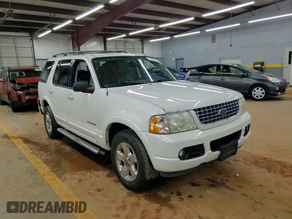 2004 Ford Explorer Limited z VIN 1FMDU75K34ZB18288, wystawiony jako Copart lot #58470475 z przebiegiem 200 787 mil mil oraz Szkoda całkowita • Salvage title. Historia ofert i sprzedaży dostępna na DreamBid. Obrazek 14.