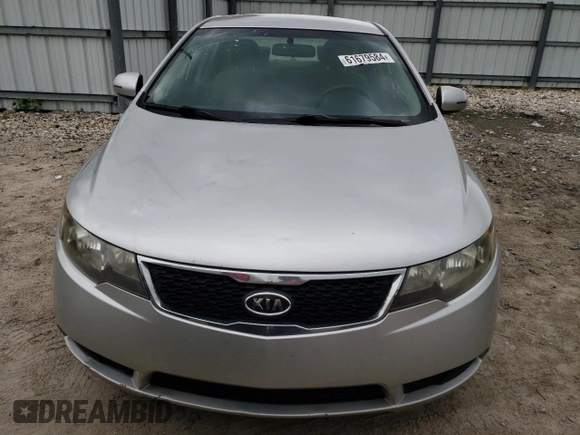 2011 Kia Forte EX with VIN KNAFU4A24B5449092, listed as a Copart auction lot 61679584 with 129,196 mi miles and Non Repairable. Bid and sale history available at carsss.com. Image 5.