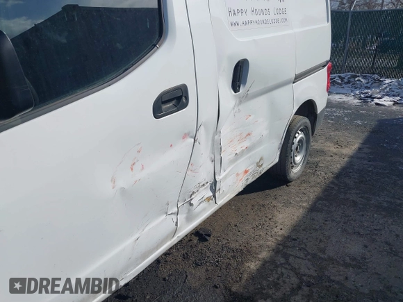 2021 Nissan NV200 SV z VIN 3N6CM0KN4MK705700, wystawiony jako IAAI lot #41375591 z przebiegiem 98 172 mil mil oraz . Historia ofert i sprzedaży dostępna na DreamBid. Obrazek 6.