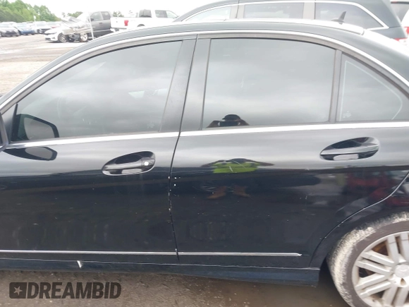 2009 Mercedes-Benz C 300 Sport with VIN WDDGF81X59F269490, listed as a IAAI auction lot 42257386 with 172,450 mi miles and . Bid and sale history available at DreamBid. Image 14.